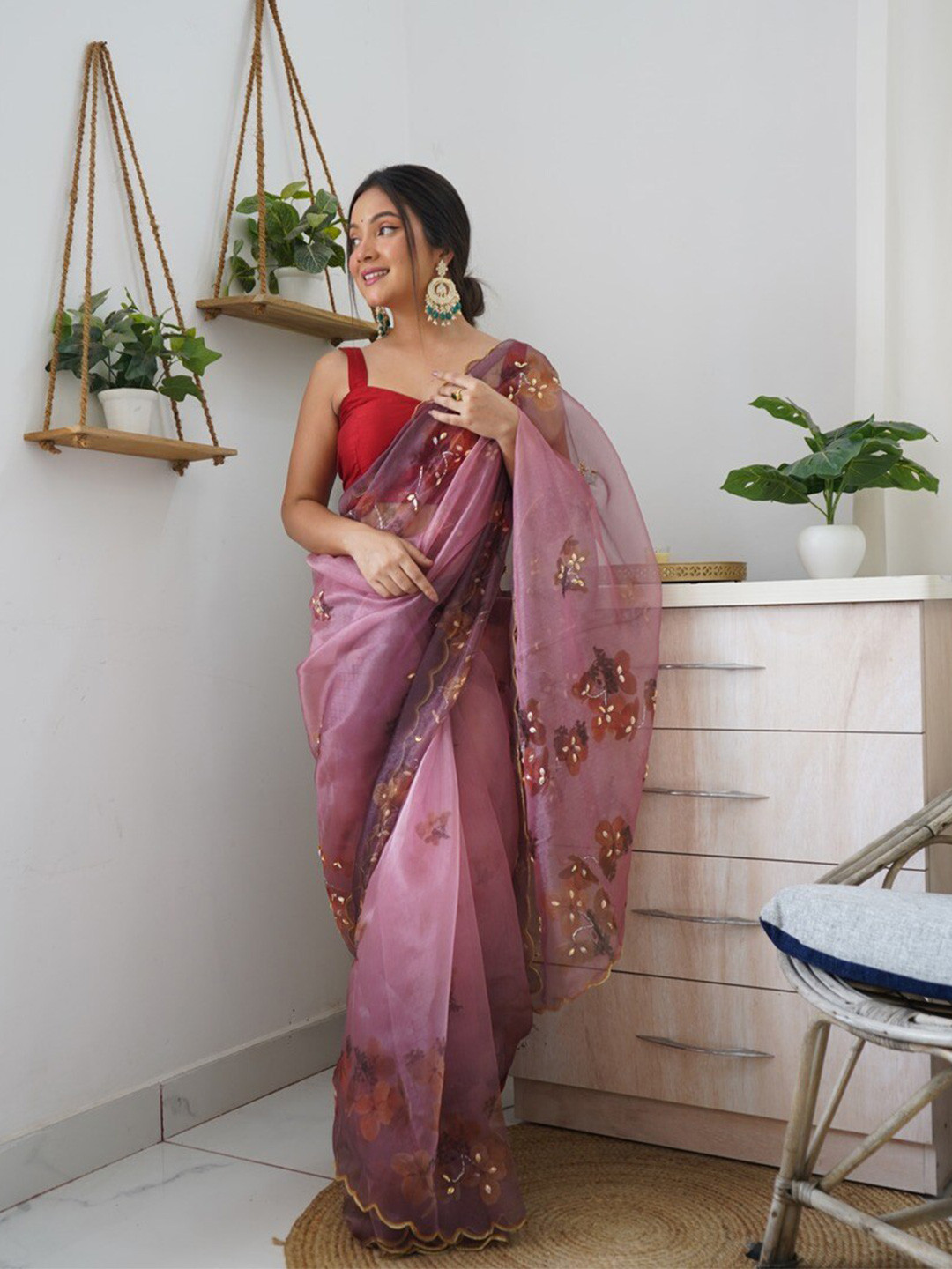 

Atulyam Tex World Floral Printed Beads and Stones Organza Saree, Burgundy