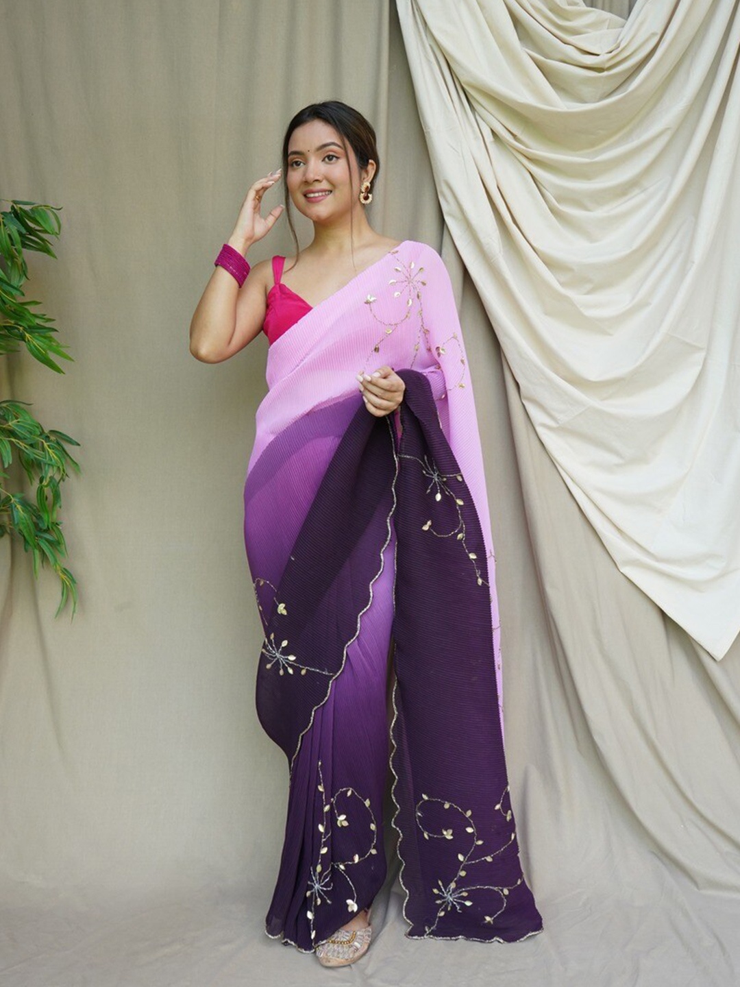 

Atulyam Tex World Ombre Embellished Pure Georgette Saree, Burgundy