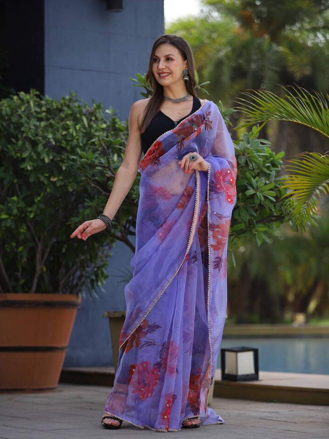 

Atulyam Tex World Floral Printed And Beads & Stones Embellished Organza Saree, Purple