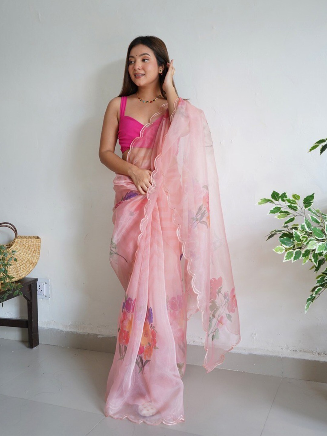 

Atulyam Tex World Floral Printed Sequinned Organza Saree, Peach