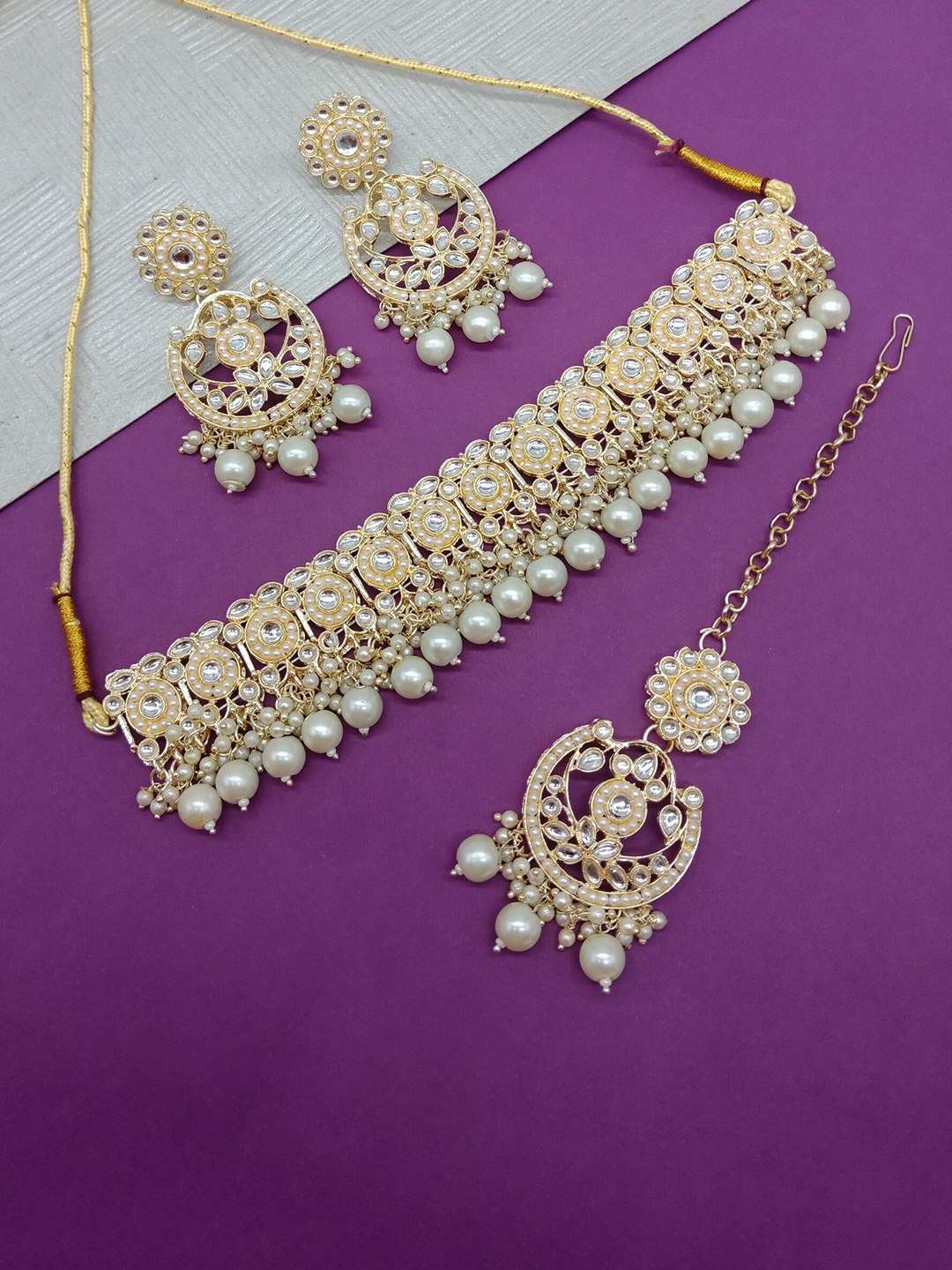 

AASHISH IMITATION Gold-Plated Kundan Studded & Beaded Jewellery Set