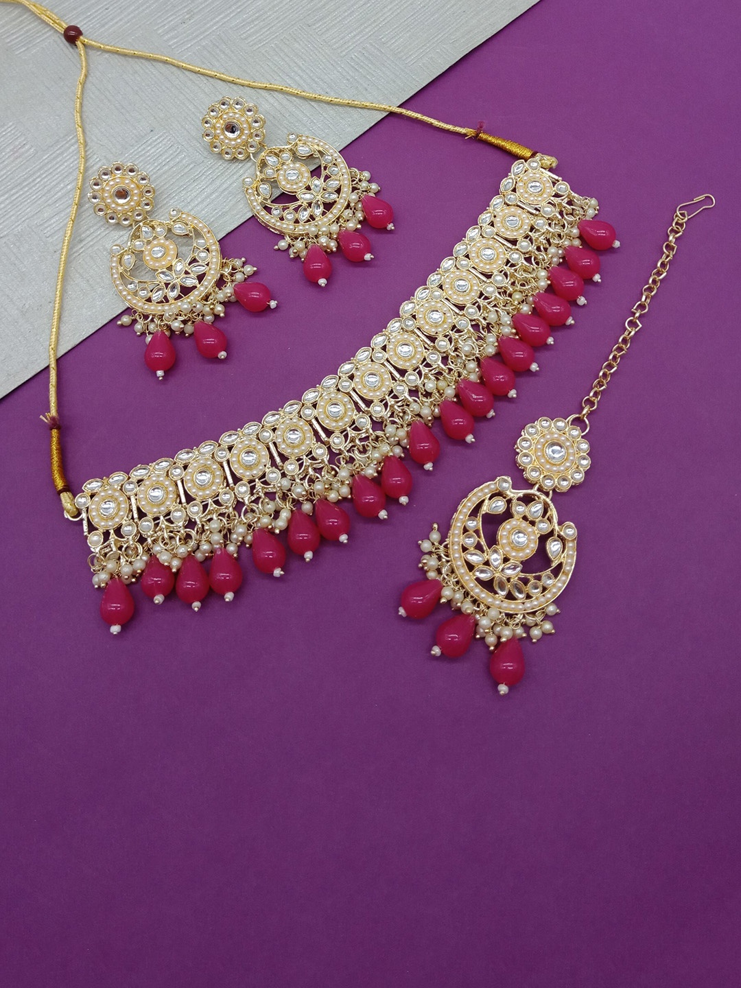 

AASHISH IMITATION Gold-Plated Stone-Studded Necklace With Earrnings & Maang Tikka Set