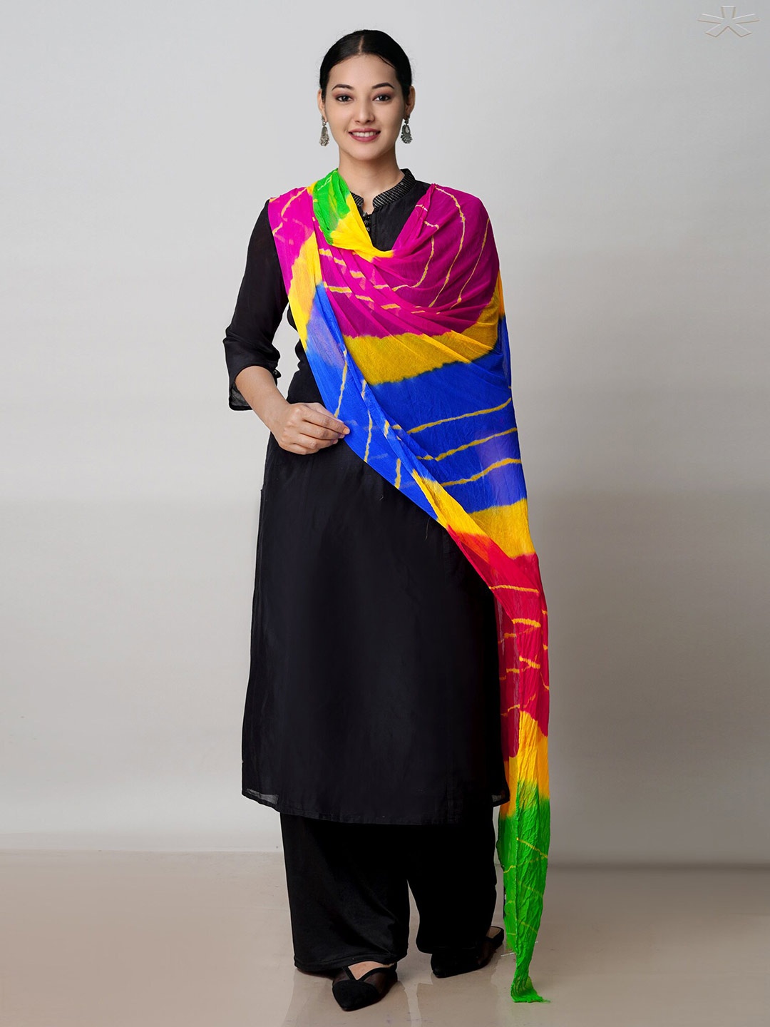 

Unnati Silks Tie & Dye Bandhani Printed Chiffon Silk Dupatta, Pink