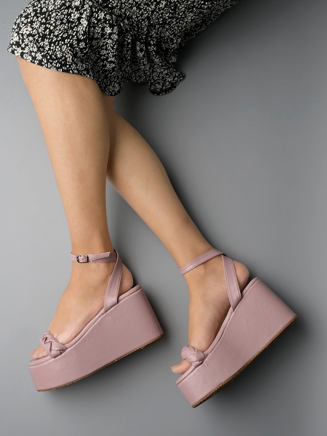 

Shoetopia Flatform Heels With Ankle Loop, Mauve