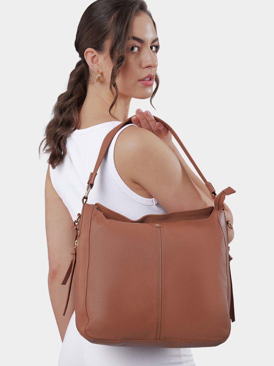 

Tortoise Ivanna Structured Genuine Leather Laptop Satchel Handbag, Tan