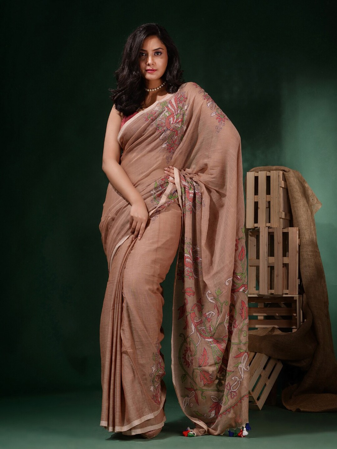 

Charukriti Ethnic Kantha Work Embroidered Pure Cotton Saree, Beige