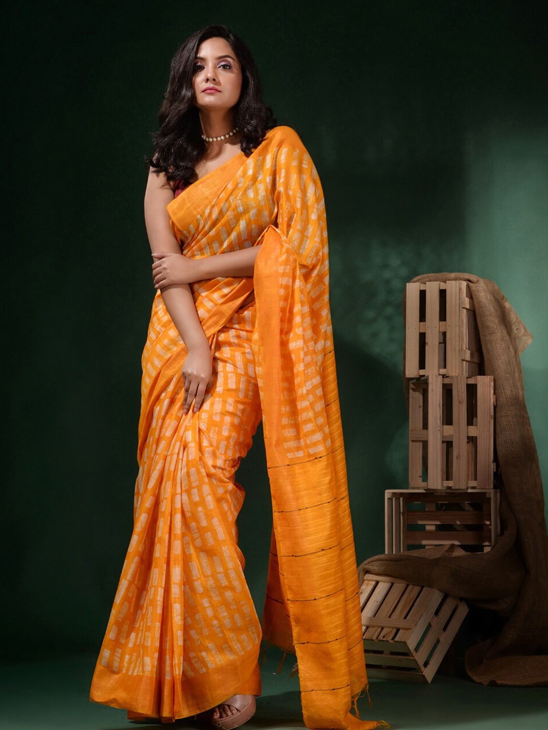 

Charukriti Batik Block Printed Saree, Yellow