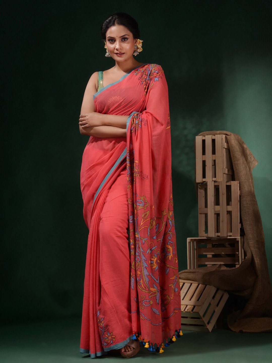 

Charukriti Ethnic Kantha Work Embroidered Pure Cotton Saree, Pink