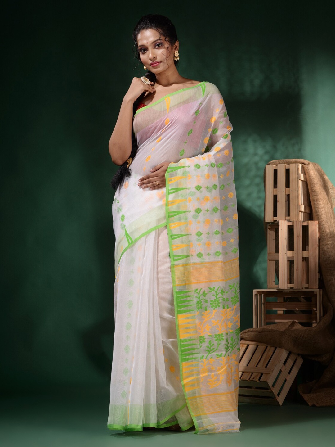 

Charukriti Woven Design Zari Pure Cotton Jamdani Saree, White