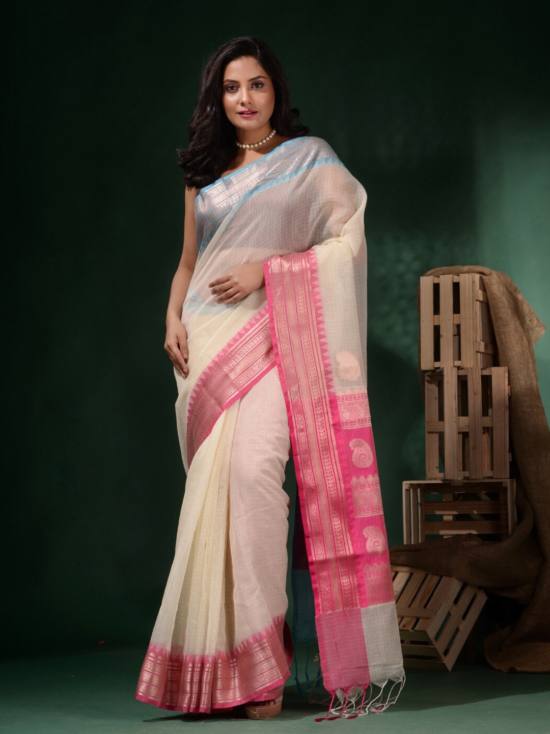 

Charukriti Zari Resham Kota Saree, Off white
