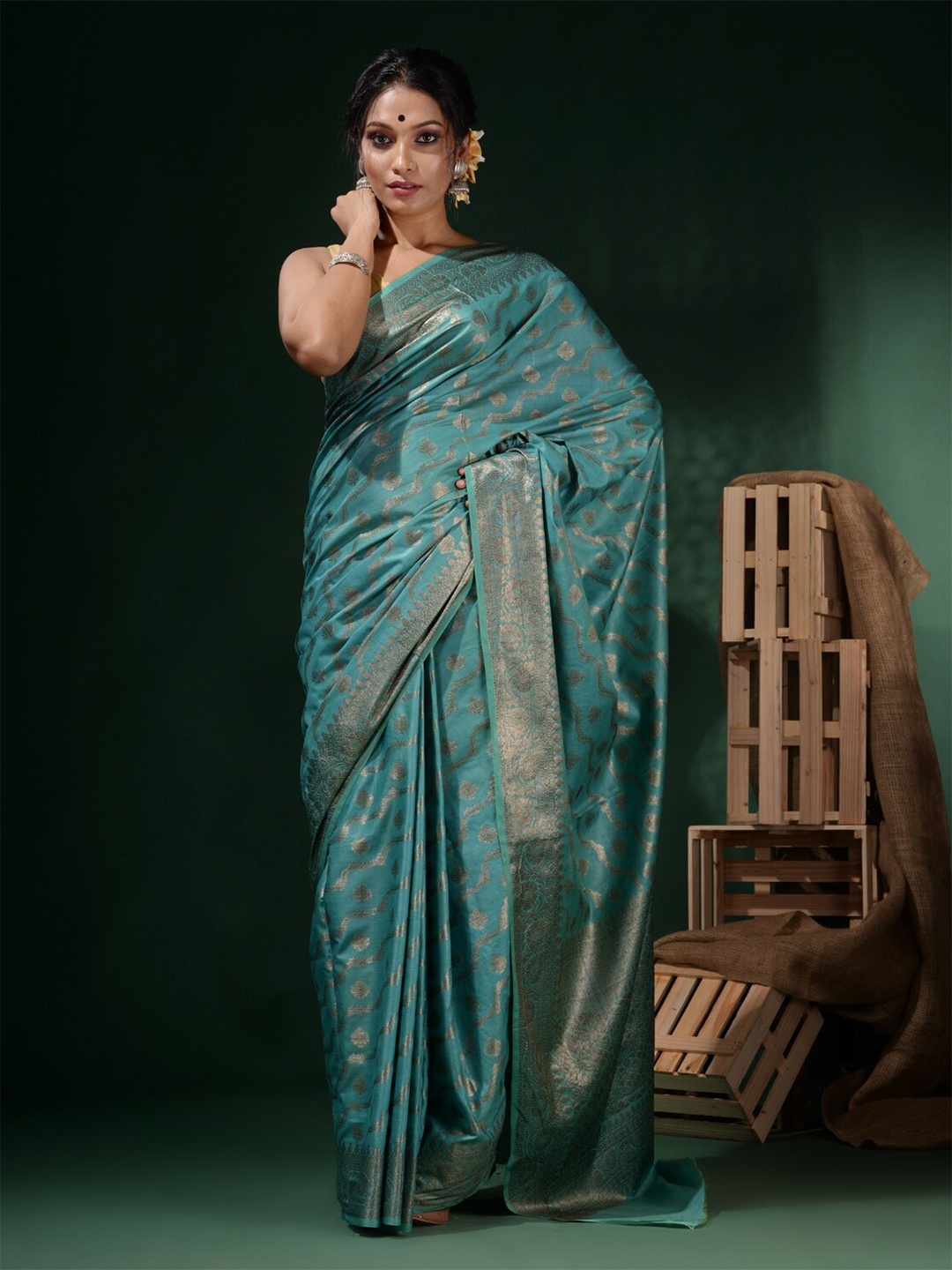 

Charukriti Woven Design Zari Saree, Blue
