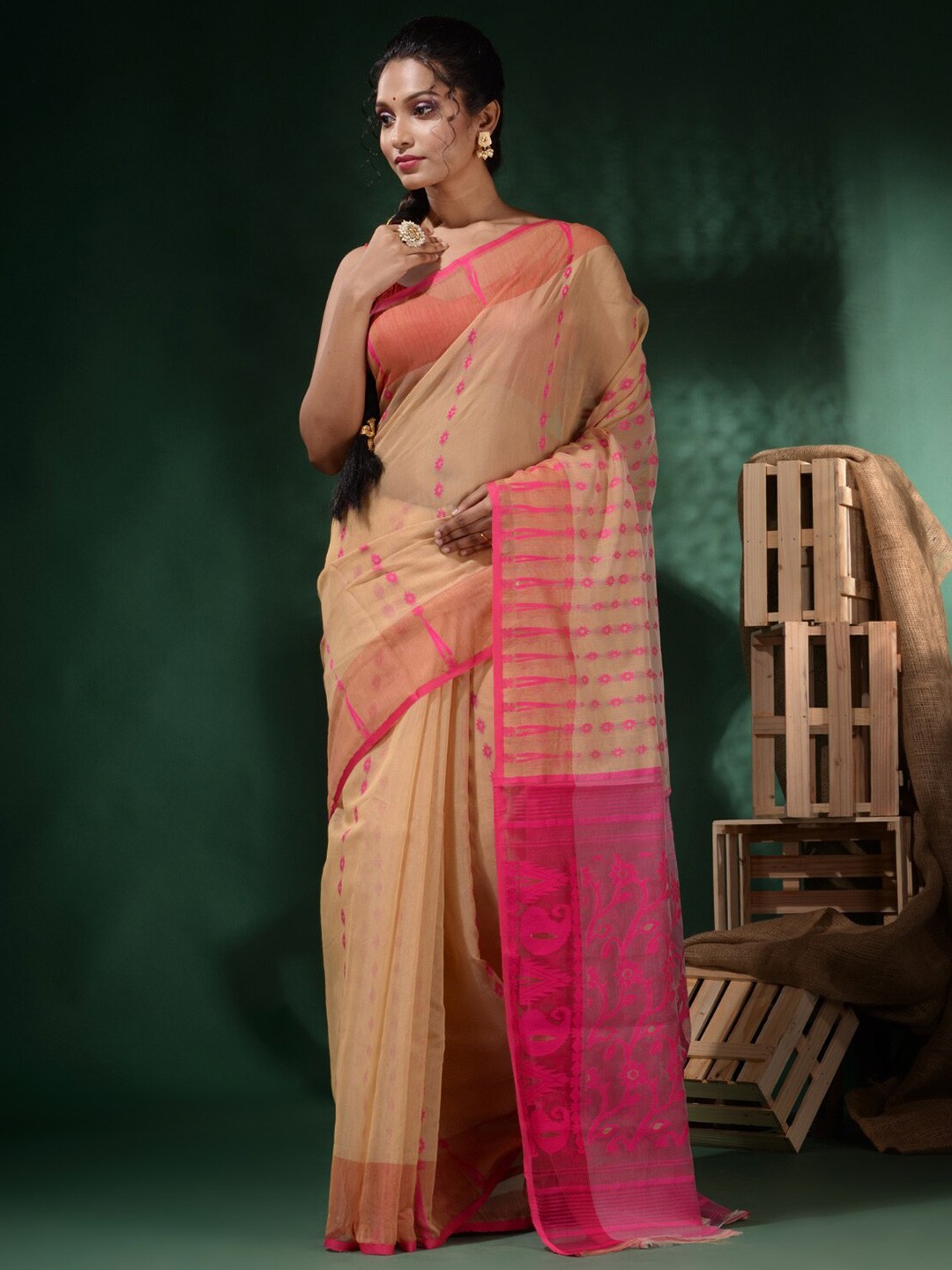 

Charukriti Ethnic Motifs Woven Design Pure Cotton Jamdani Saree, Beige