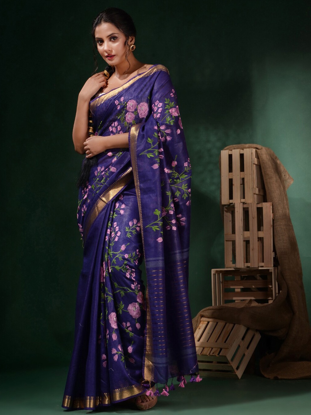 

Charukriti Floral Woven Design Zari Saree, Blue