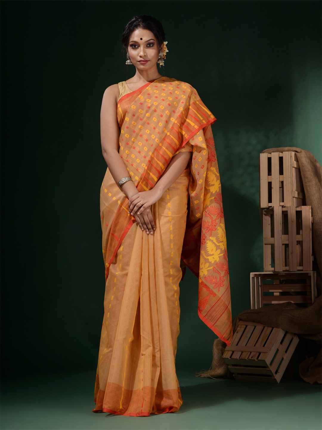 

Charukriti Ethnic Motifs Woven Design Pure Cotton Jamdani Saree, Beige