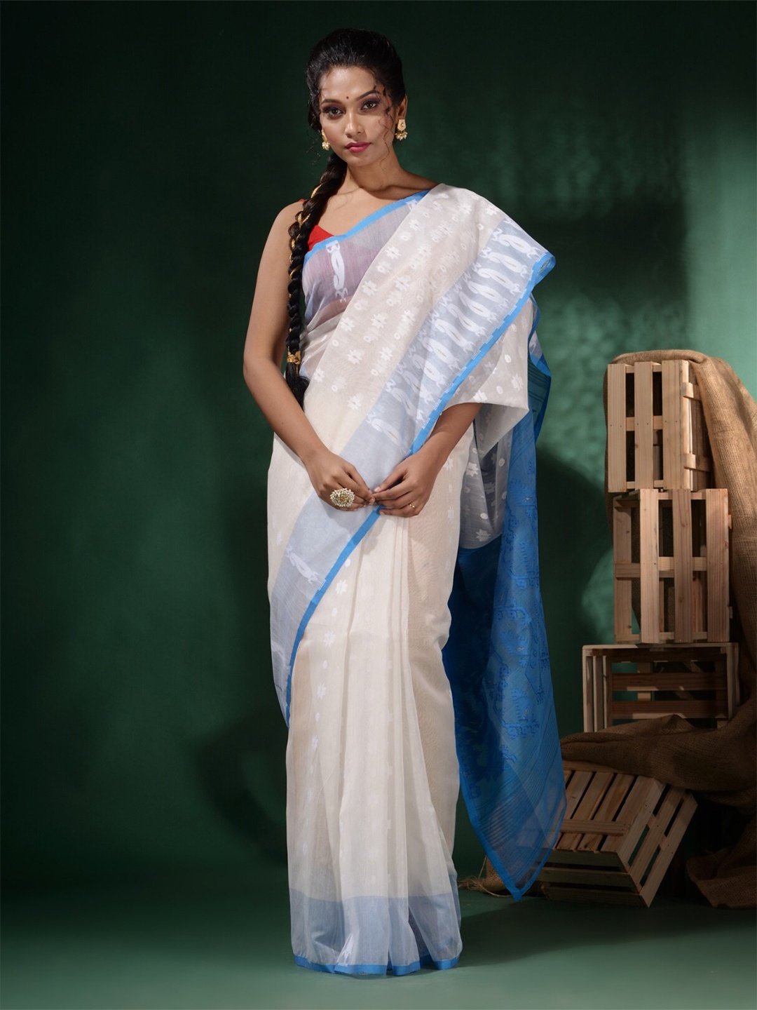 

Charukriti Ethnic Motifs Woven Design Pure Cotton Jamdani Saree, White