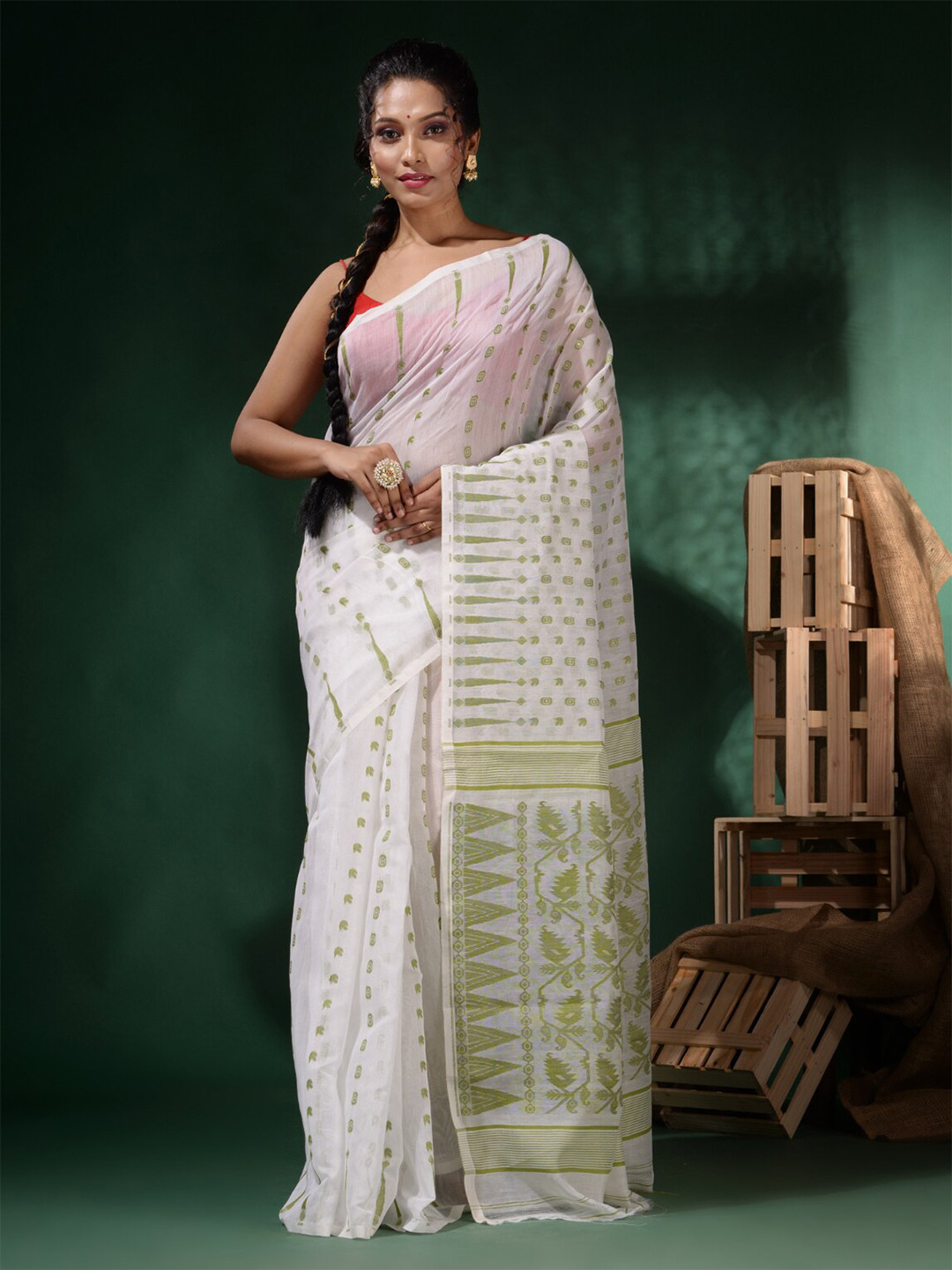 

Charukriti Ethnic Motifs Woven Design Pure Cotton Jamdani Saree, White