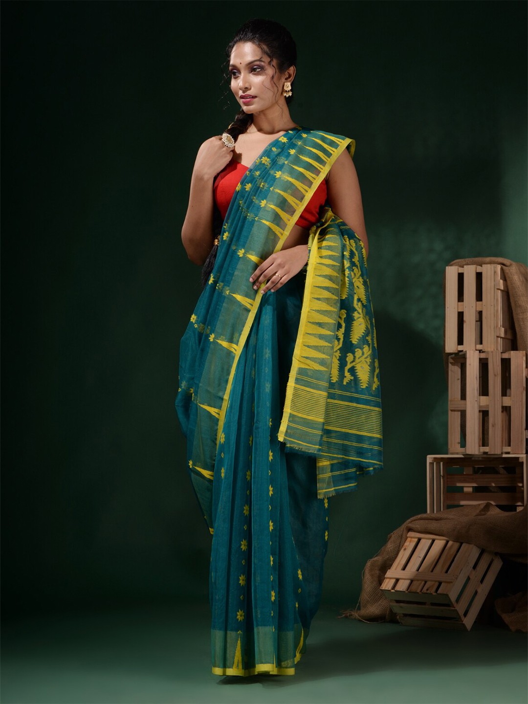 

Charukriti Ethnic Motifs Woven Design Pure Cotton Jamdani Saree, Teal