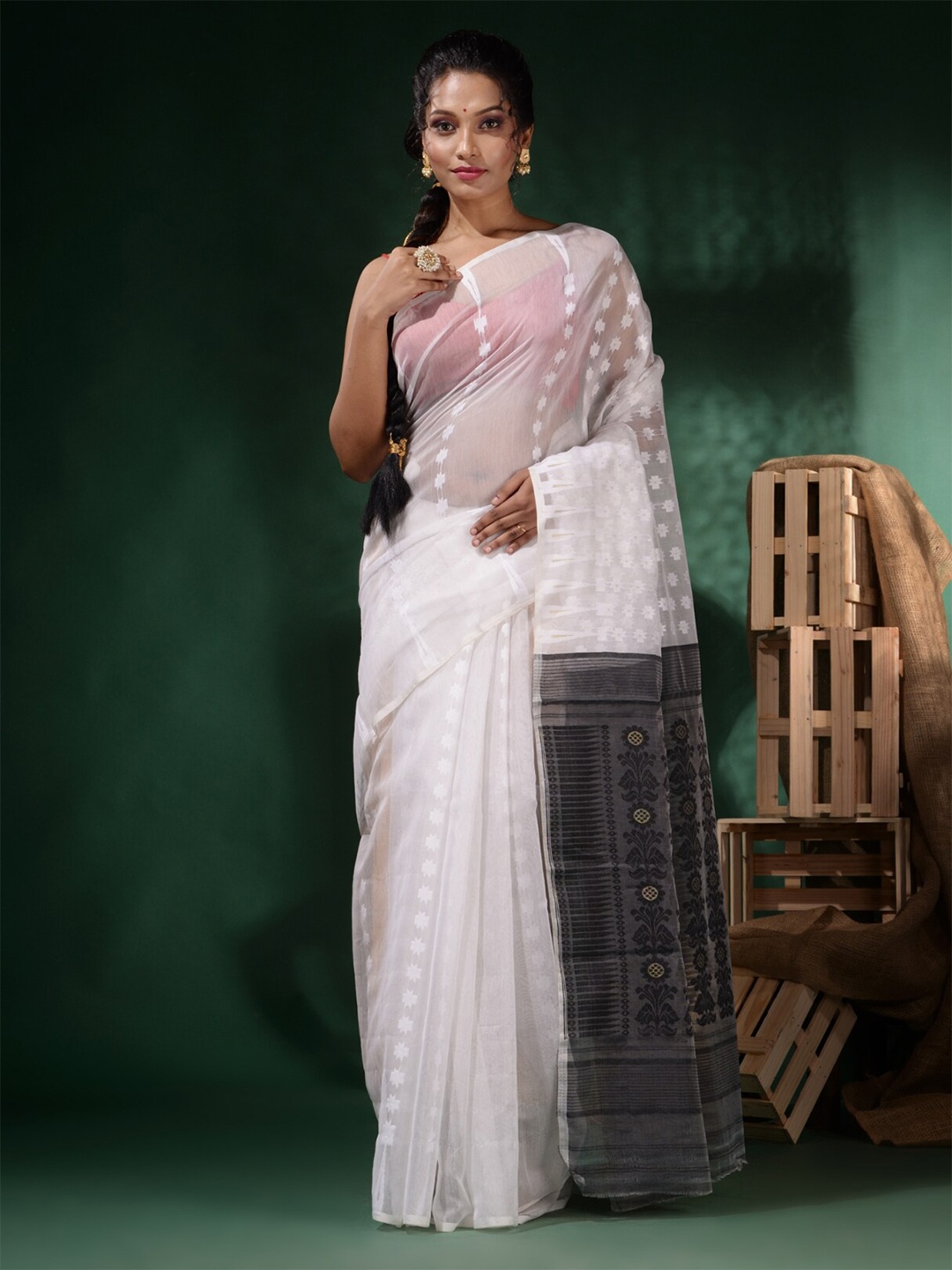 

Charukriti Ethnic Motifs Woven Design Pure Cotton Jamdani Saree, White