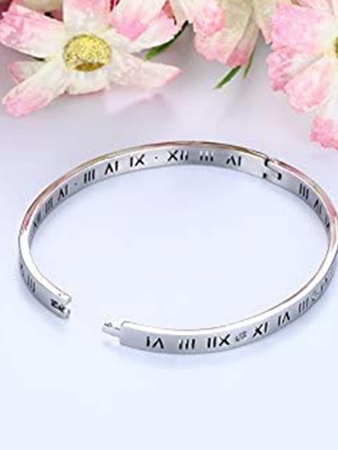 

VIEN Silver-Plated Kada Bracelet