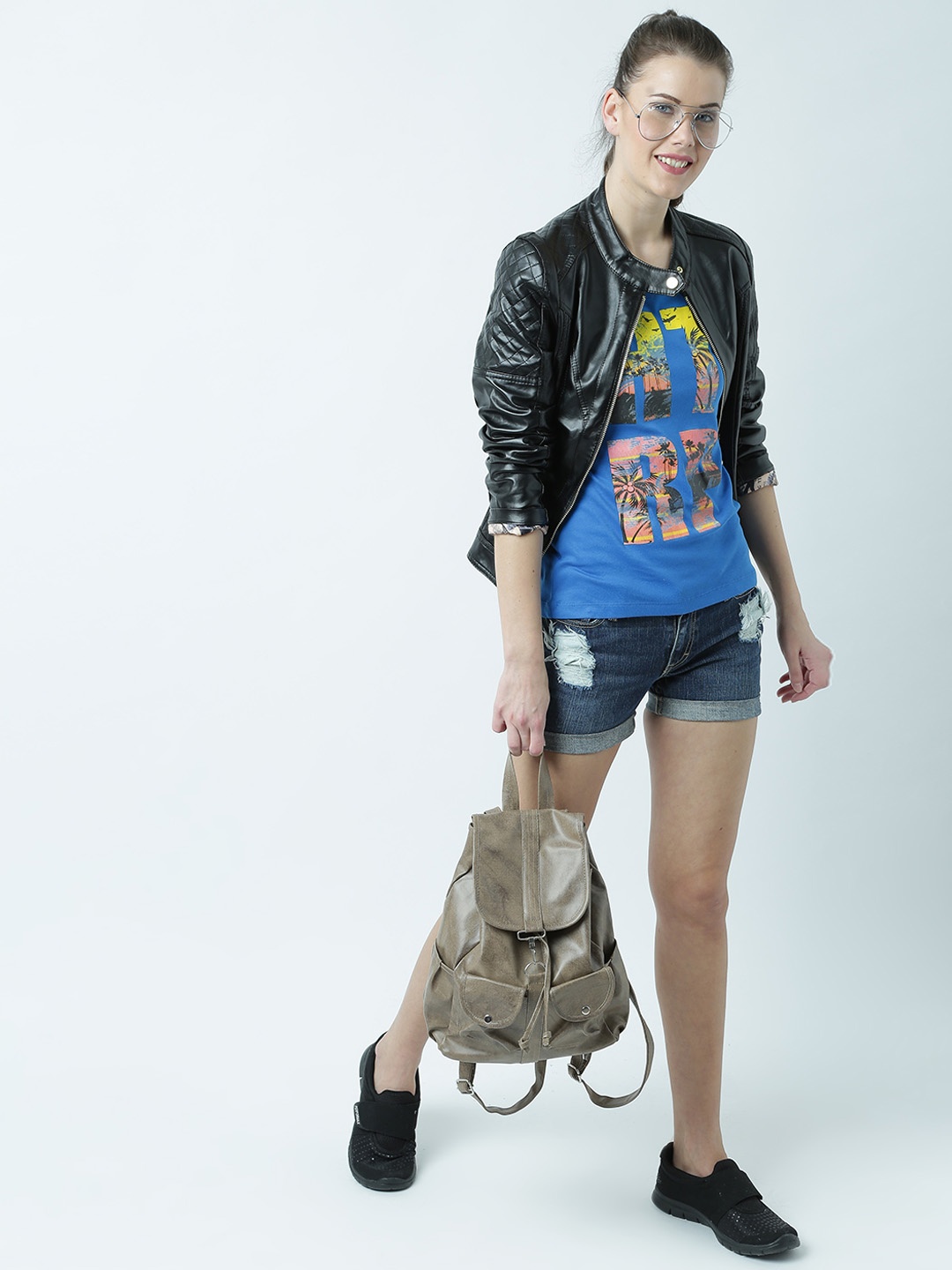 

Huetrap Women Blue Printed Tank Pure Cotton Top