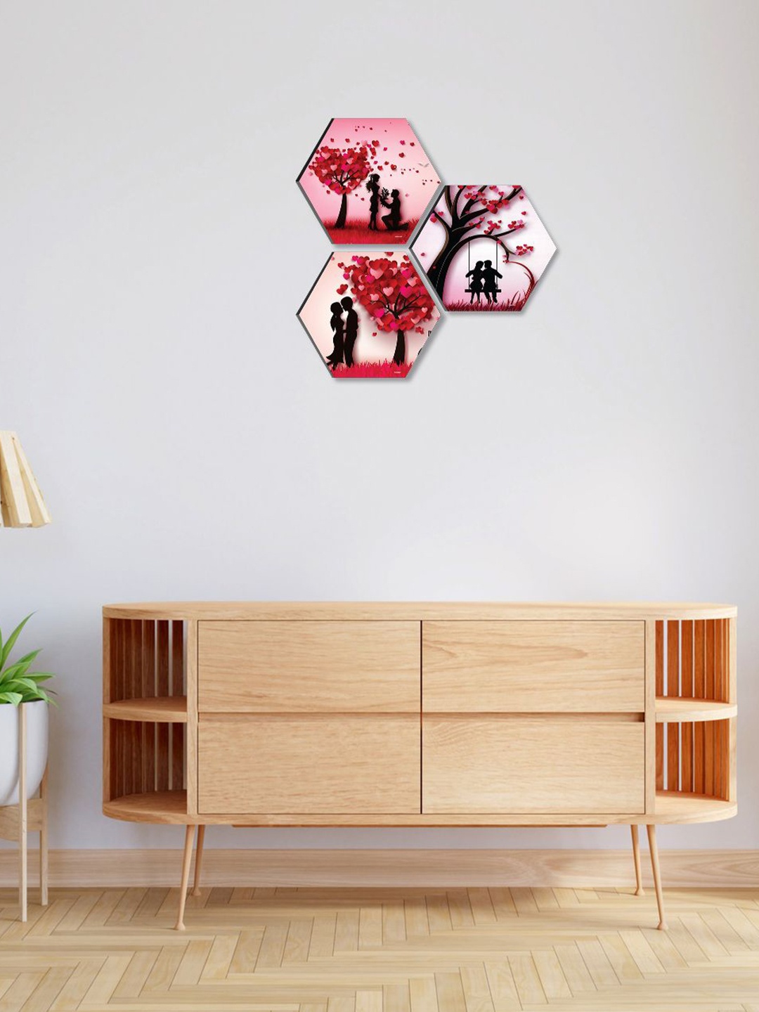 

SAF Pink & Black 3 Pieces Romantic Couple Painting Hexagon-Shaped Wall Art