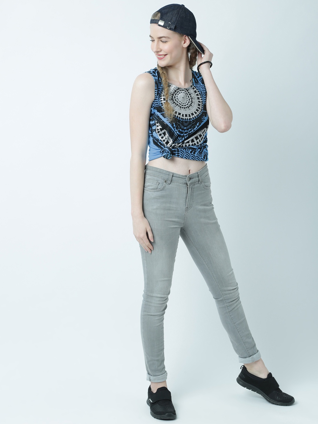 Huetrap Women Blue Printed Tank Pure Cotton Top