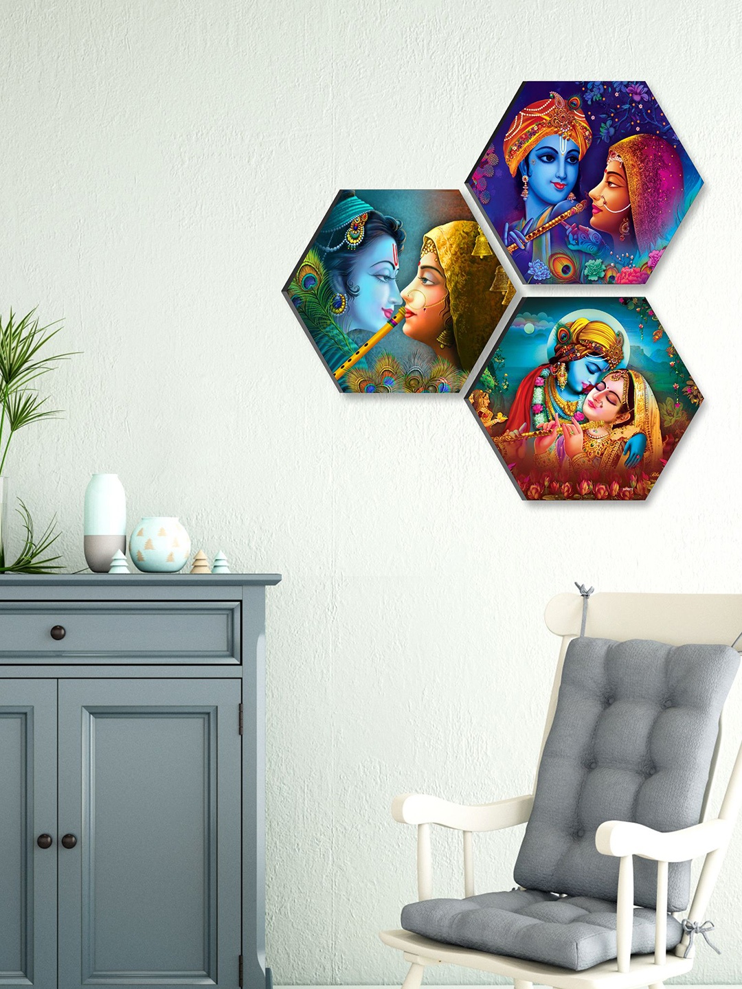

SAF Blue & Red 3 Pieces Radha Krishna Painting Hexagon UV Textured Wall Arts