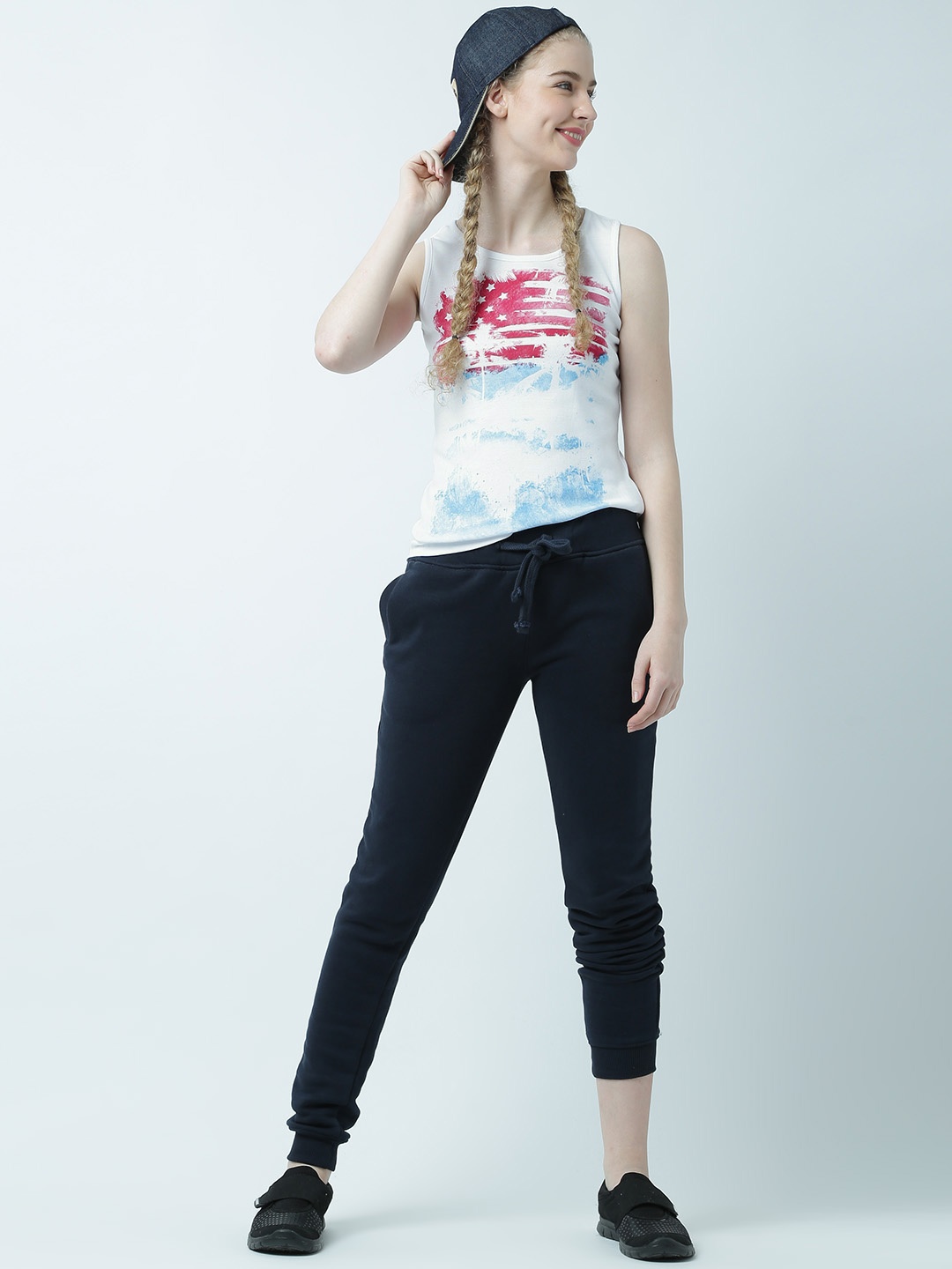 Huetrap Women White Printed Tank Top