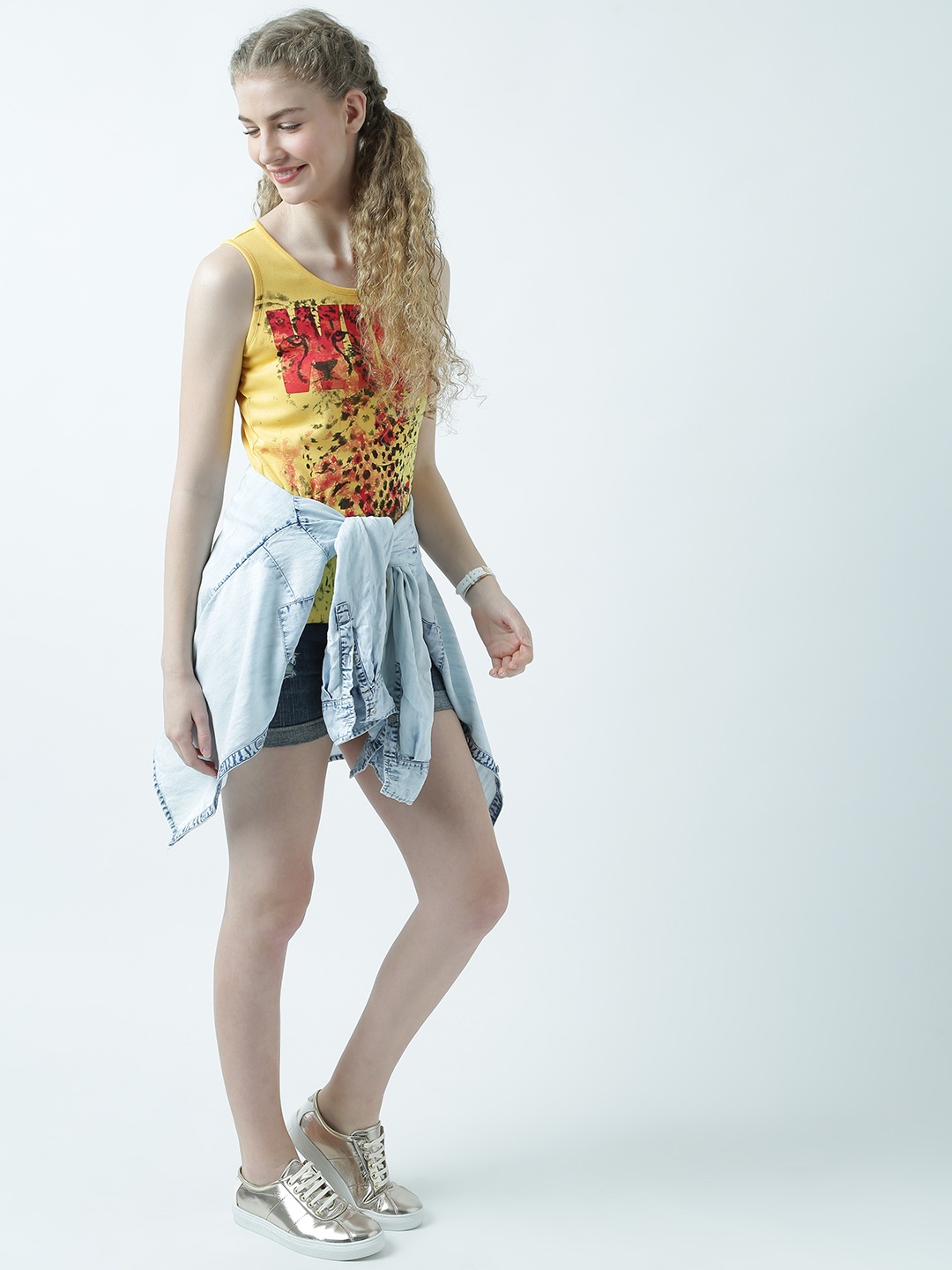 

Huetrap Women Yellow Printed Tank Pure Cotton Top