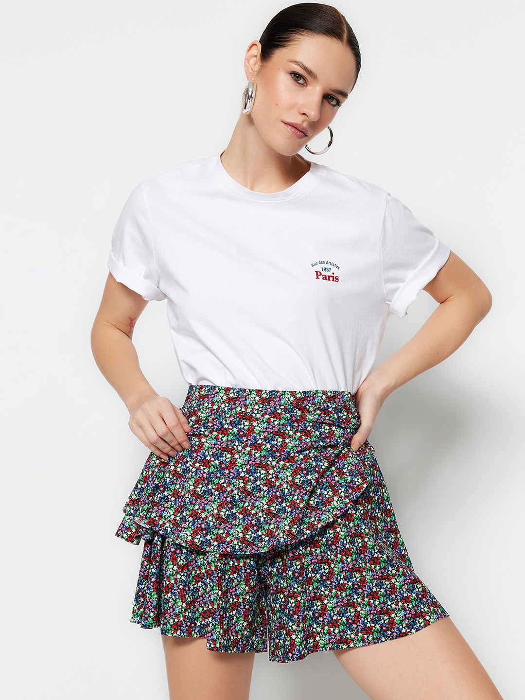 

Trendyol Women Floral Printed High-Rise Shorts, Green