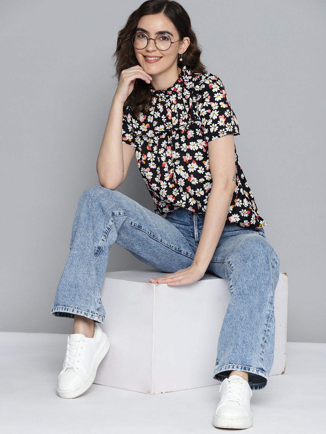 

Mast & Harbour Floral Print Ruffles Top, Black