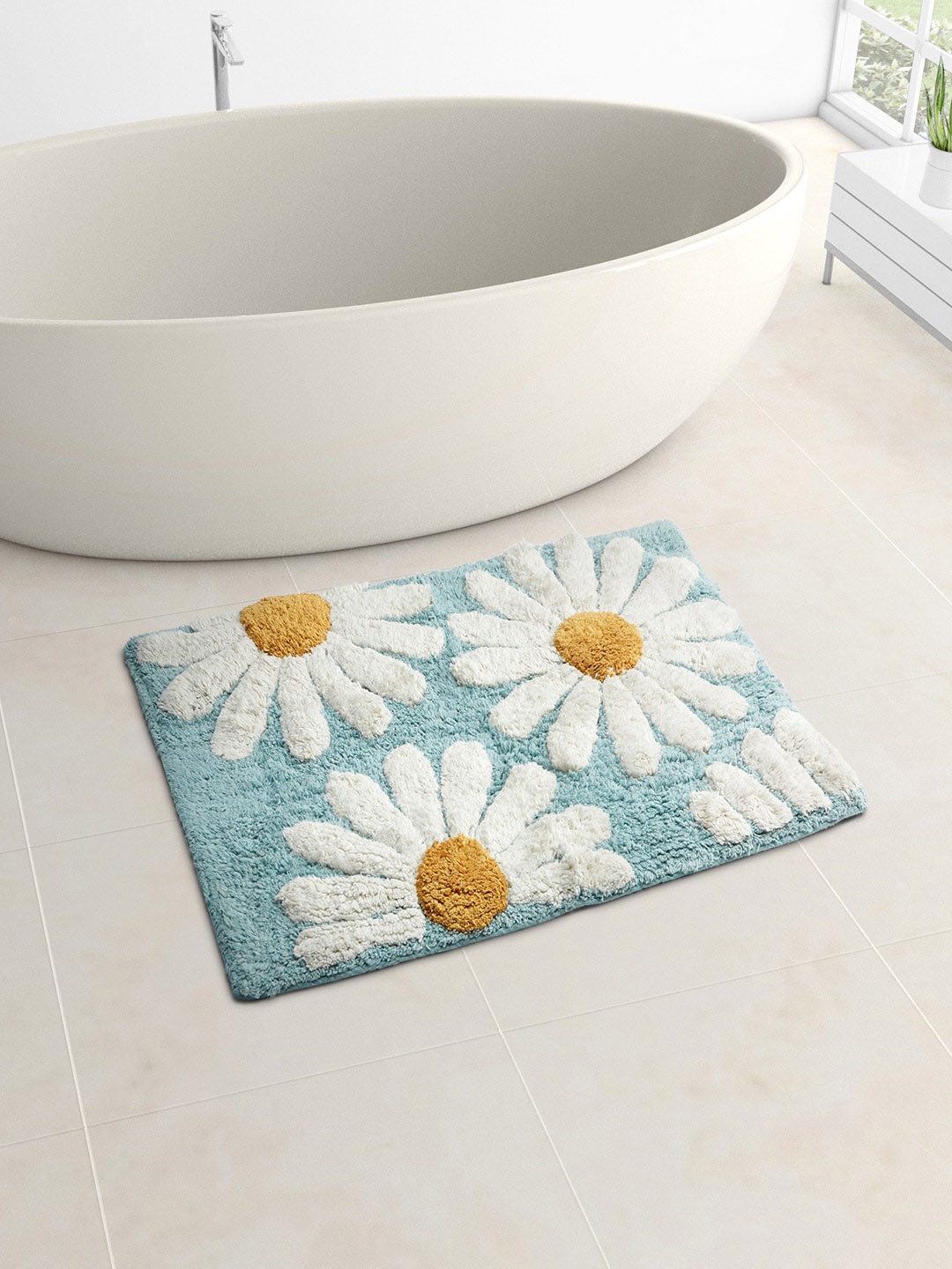 

Living scapes by Pantaloons Blue & White Embossed Cotton 1600 GSM Bath Rug