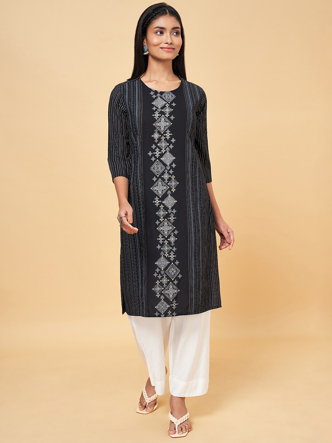 

RANGMANCH BY PANTALOONS Ethnic Motifs Embroidered Straight Kurta, Black