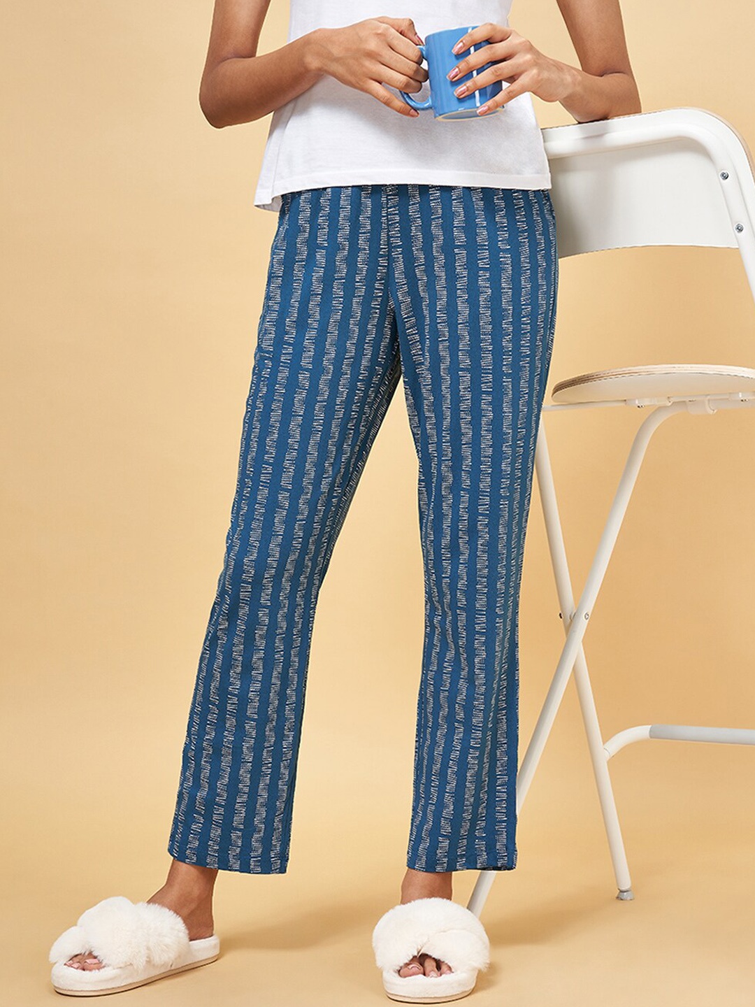 

Dreamz by Pantaloons Striped Mid-Rise Lounge Pants, Blue