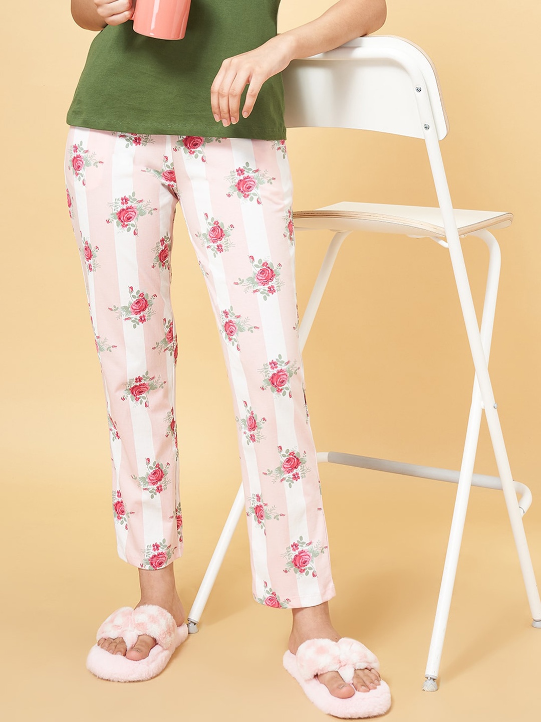 

Dreamz by Pantaloons Women Printed Cotton Lounge Pants, Pink
