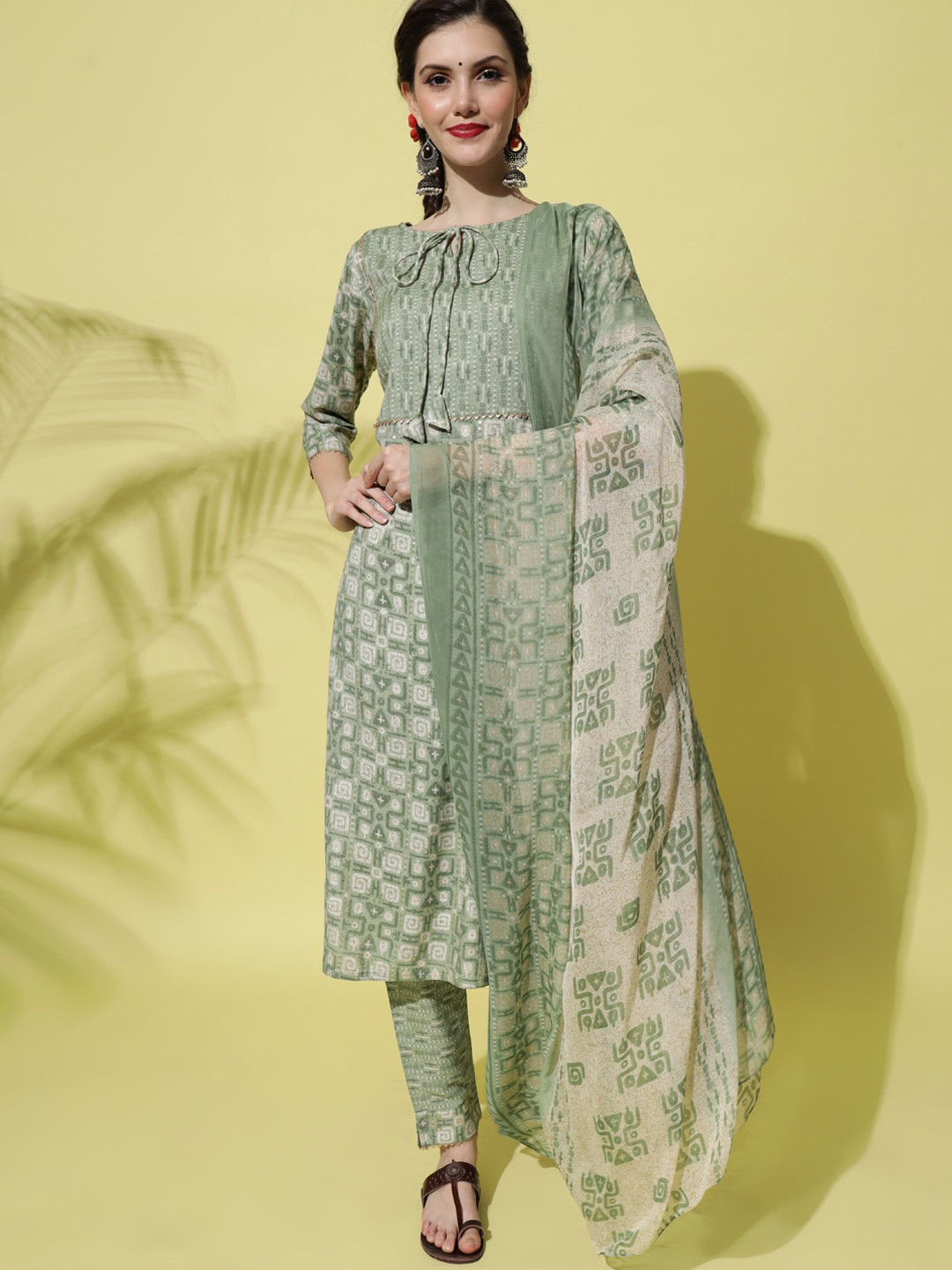 

KALINI Women Printed Regular Kurta with Trousers & With Dupatta, Green