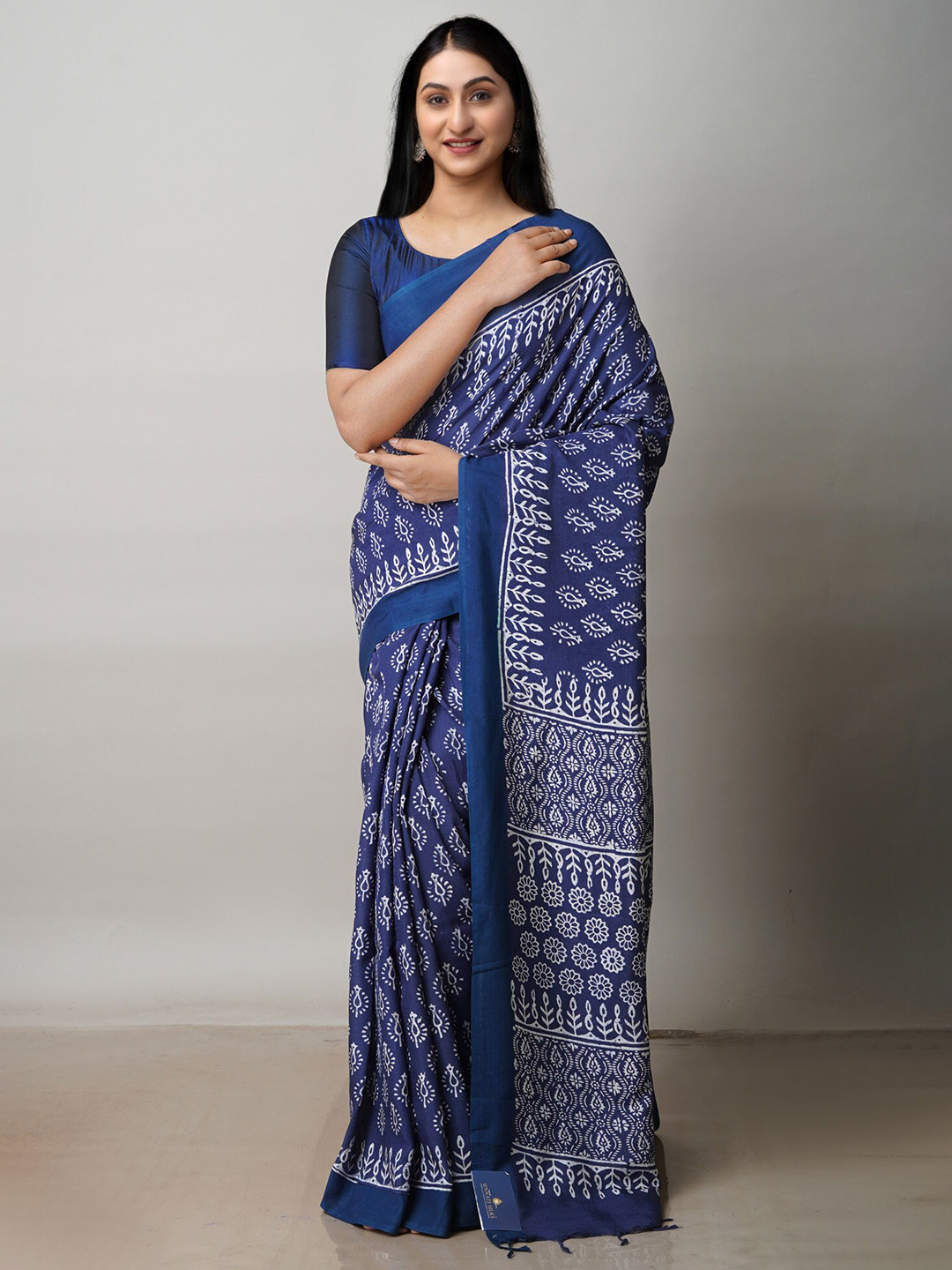

Unnati Silks Silk Cotton Block Print Saree, Navy blue