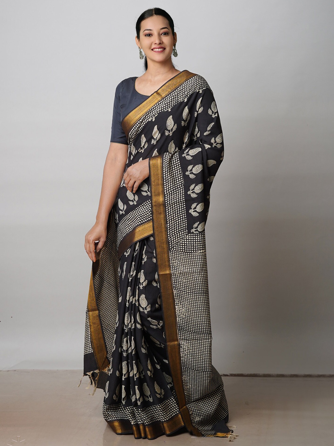 

Unnati Silks Zari Silk Cotton Mangalagiri Saree, Black