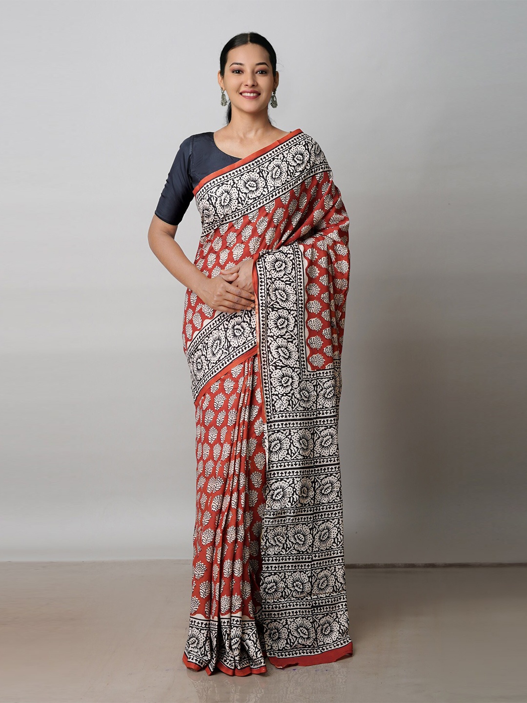 

Unnati Silks Ethnic Motifs Printed Silk Cotton Bagru Saree, Red