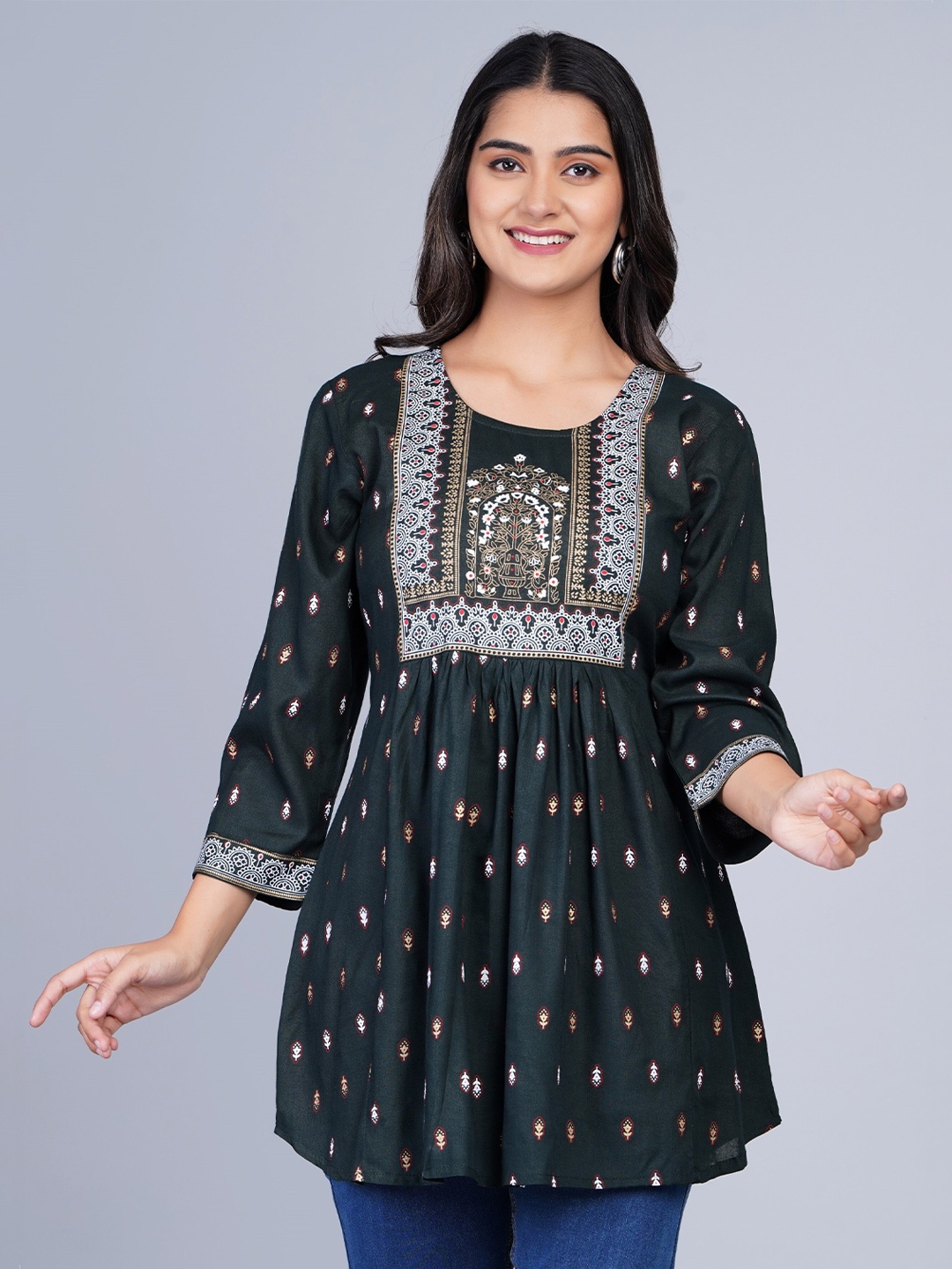 

SkyaSia Ethnic Printed Tunic With Gathers In The Front, Green