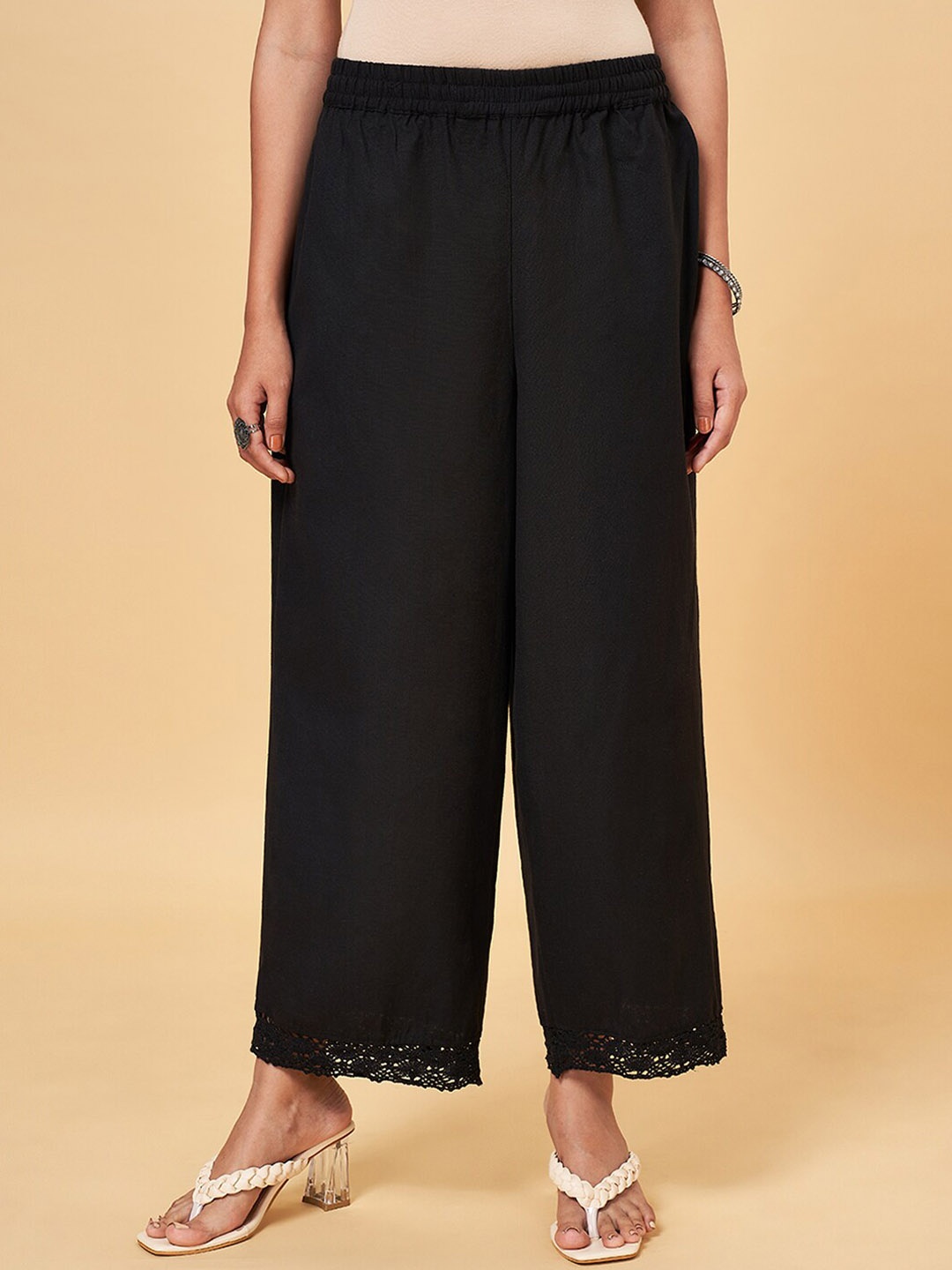 

RANGMANCH BY PANTALOONS Women Mid Rise Textured Cotton Trousers, Black