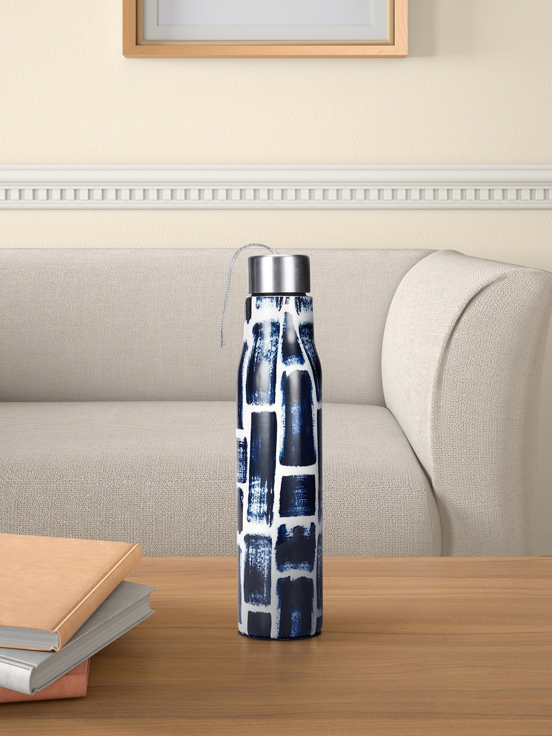 

Living scapes by Pantaloons Navy Blue & White Stainless Steel Water Bottle 750 ml