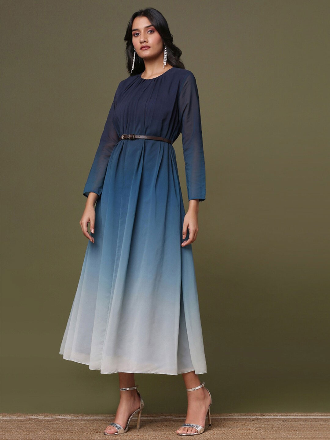 

Marigold Lane Tie and Dye Maxi Dress With Belt, Navy blue