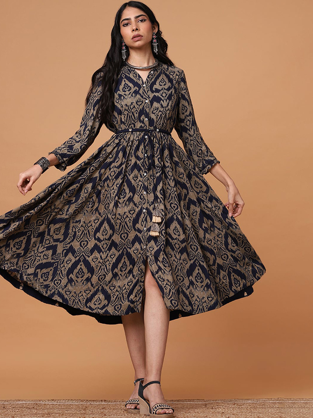

Marigold Lane Ethnic Motifs Printed Fit & Flare Ethnic Dress With Belt, Navy blue