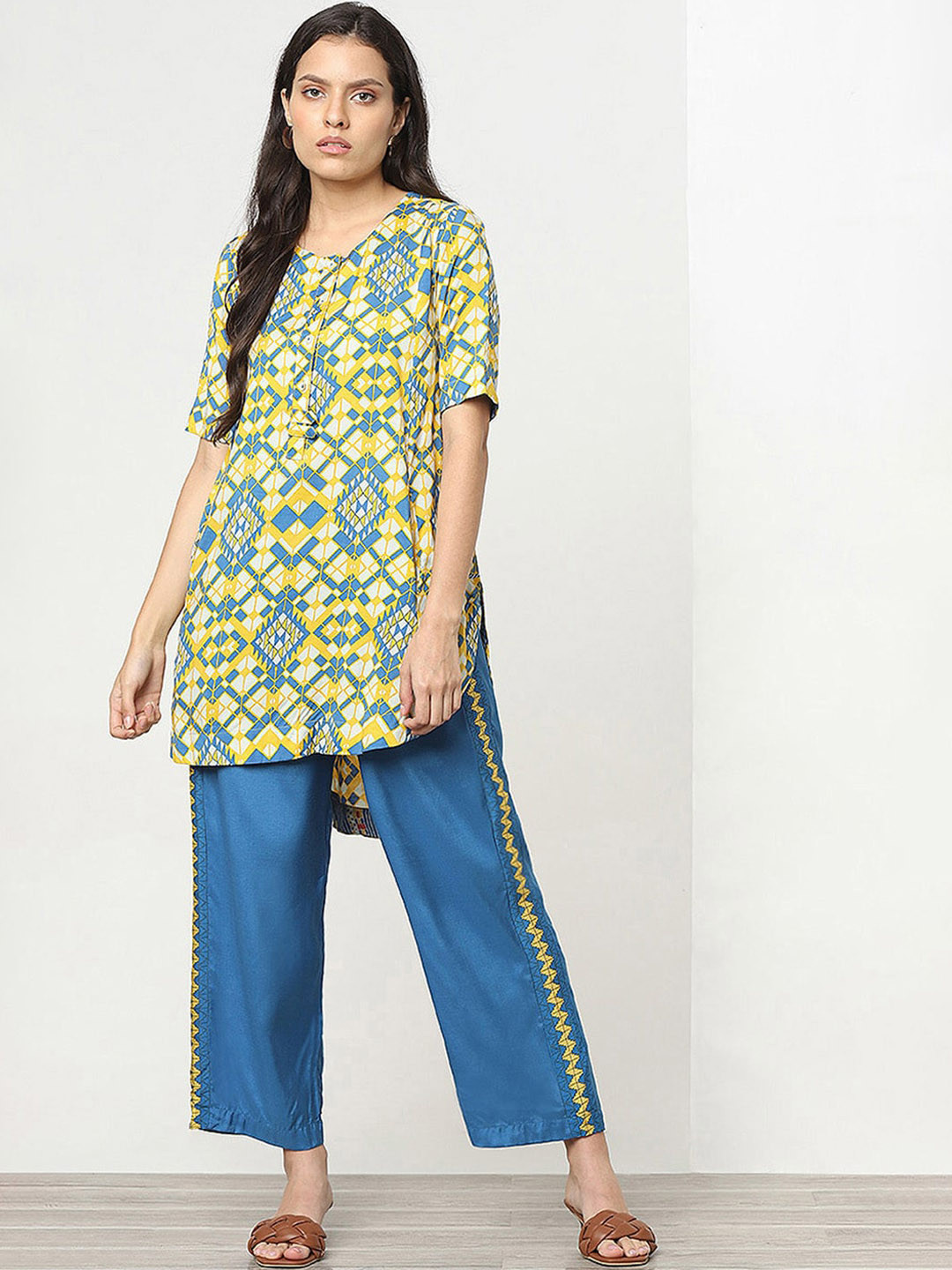 

Marigold Lane Printed Regular Kurti With Trousers, Yellow