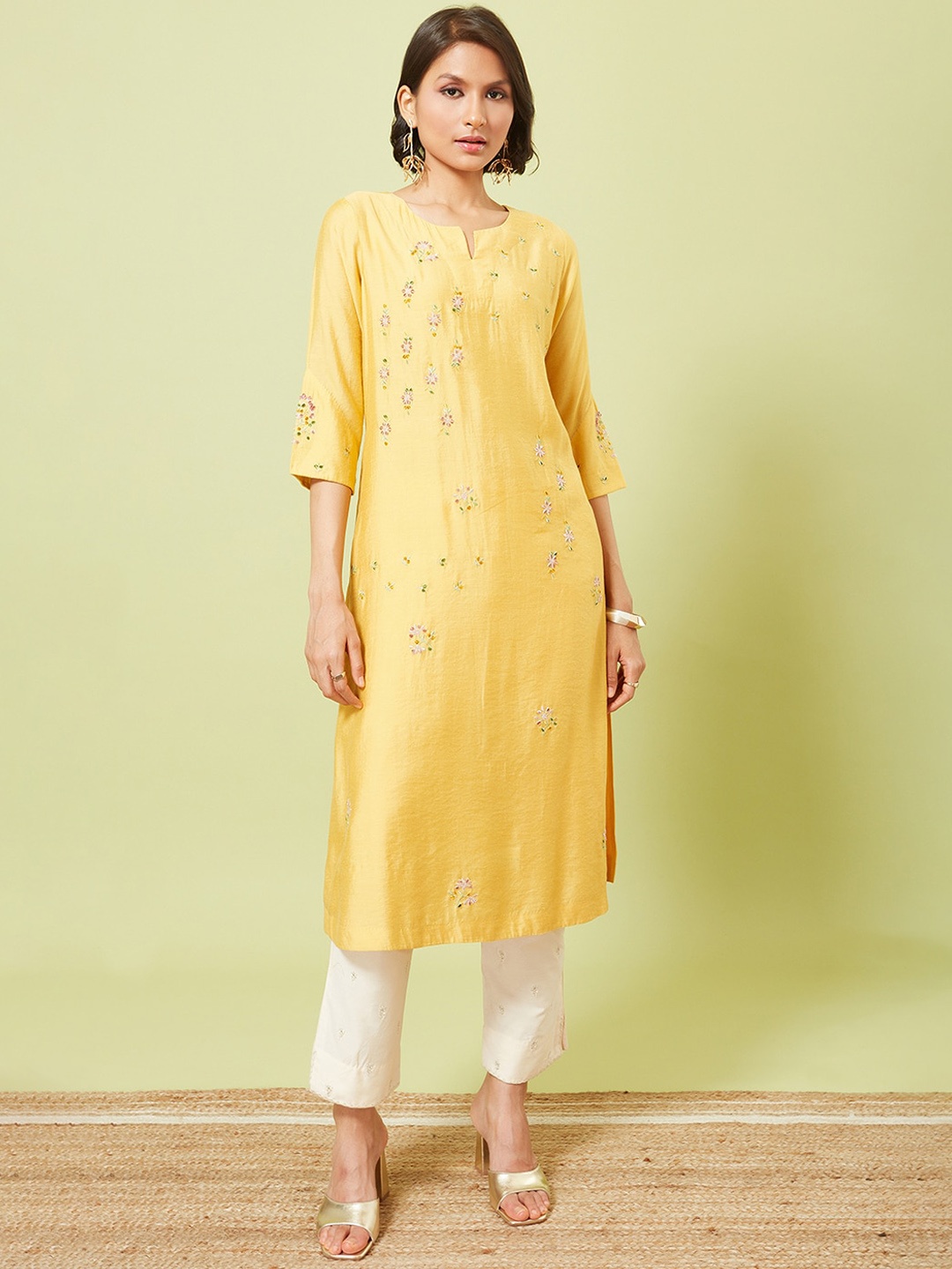 

Marigold Lane Floral Embroidered Pathani Anarkali Kurta, Mustard
