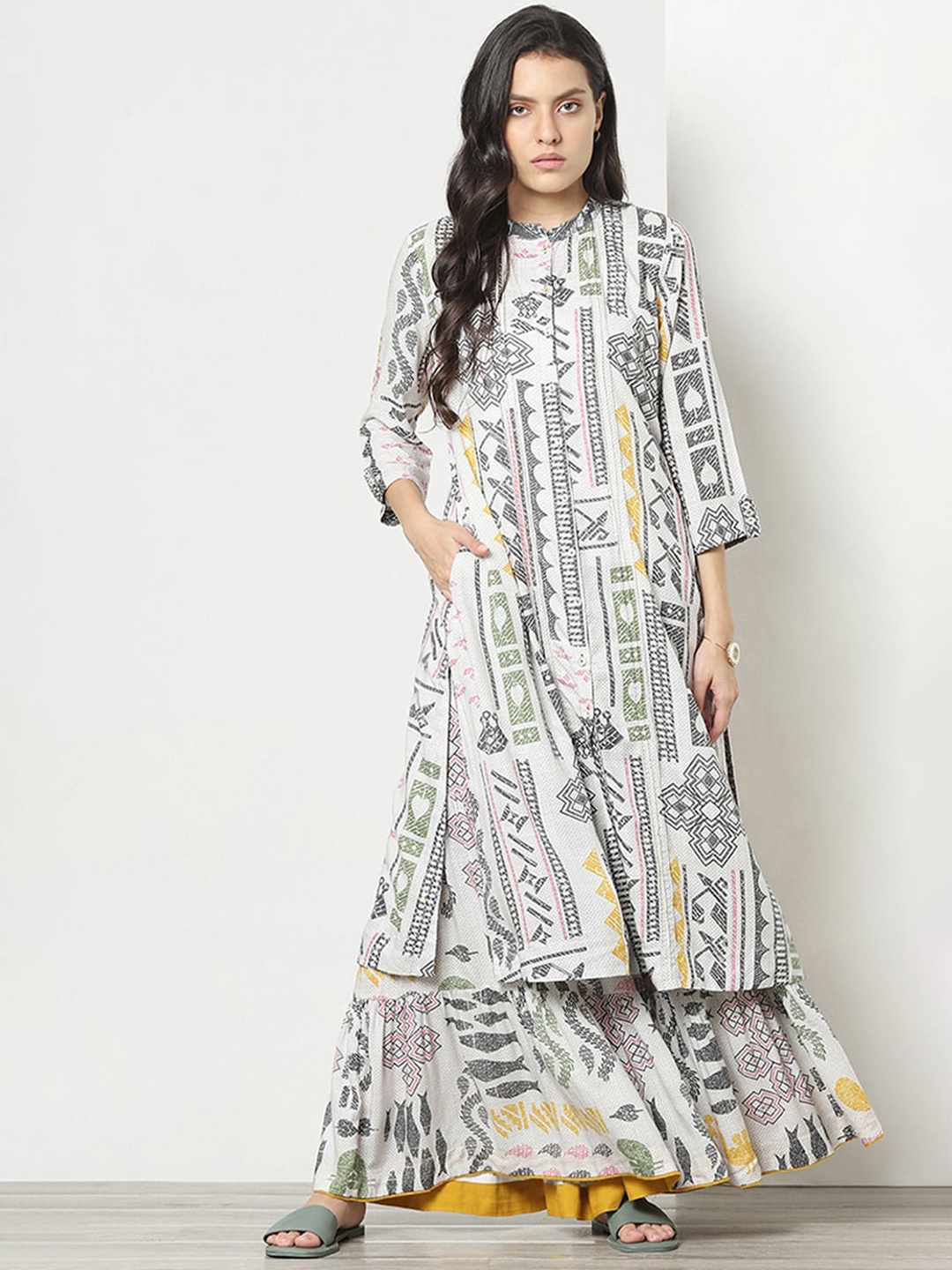 

Marigold Lane Geometric Printed Mandarin Collar Kurta, White