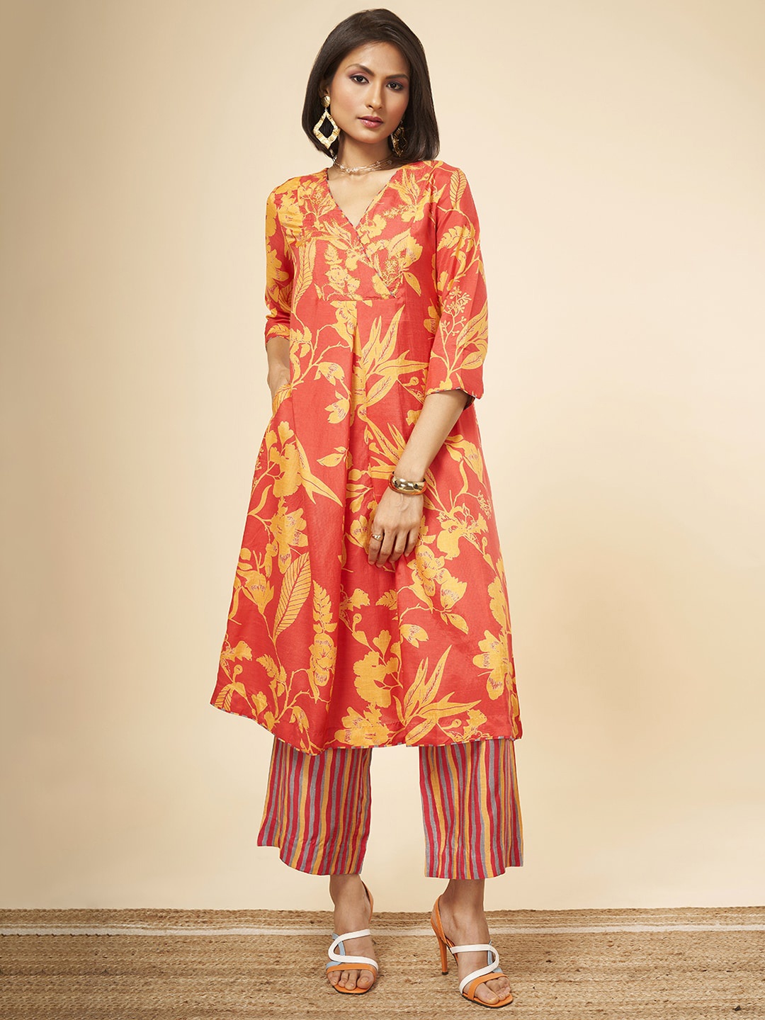 

Marigold Lane Floral Printed V-Neck Anarkali Kurta, Pink