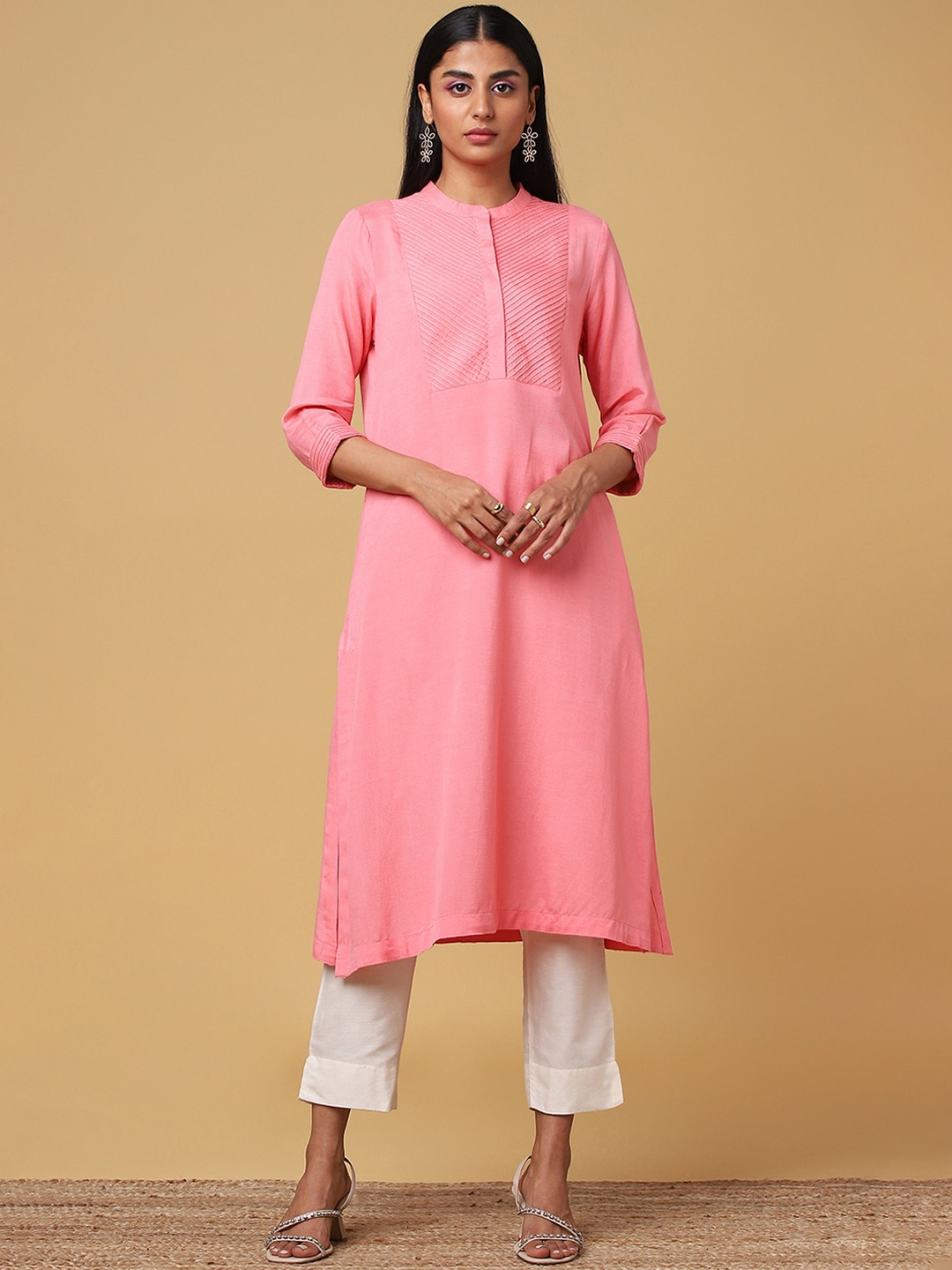 

Marigold Lane Band Neck Thread Work Kurta, Coral