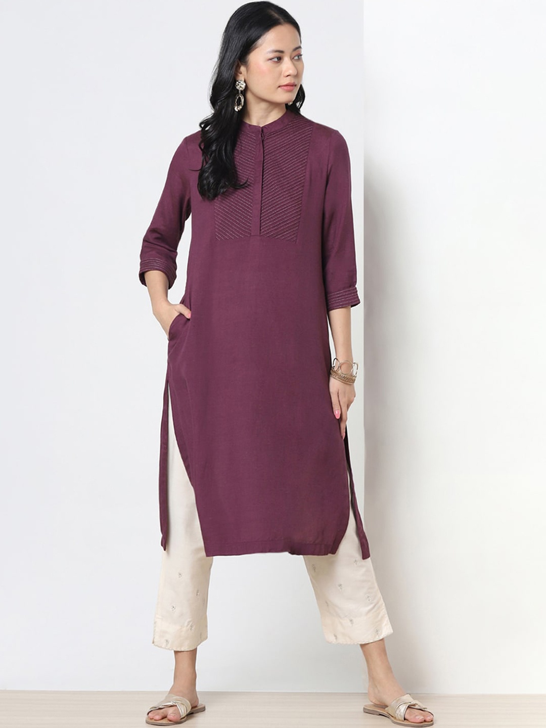 

Marigold Lane Yoke Design Mandarin Collar Sequinned Kurta, Purple